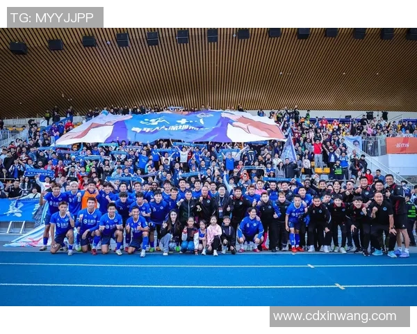 深圳足球队在足球团队协作排行榜中荣获第七名展现出色团队精神与实力 深圳足球队在足球团队协作排行榜中荣获第七名展现出色团队精神与实力